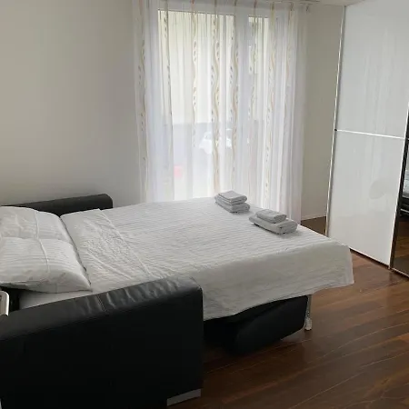 For 1 To 6 People, 3 Double Beds Apartment *