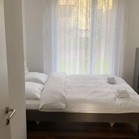 Apartment For 1 To 6 People, 3 Double Beds *